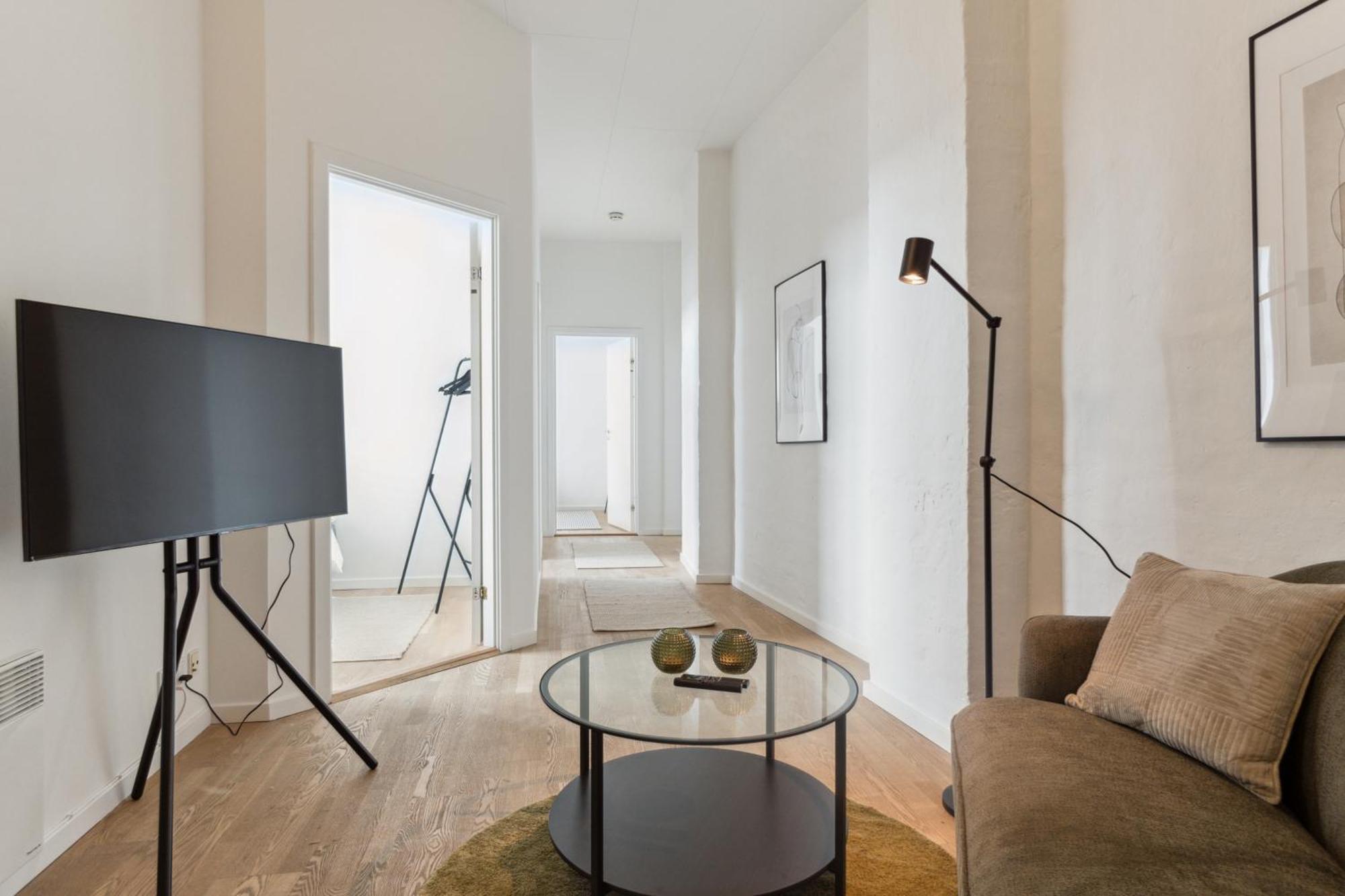 Lejlighed 4br Med Plads Til 7 I Hjertet Af *